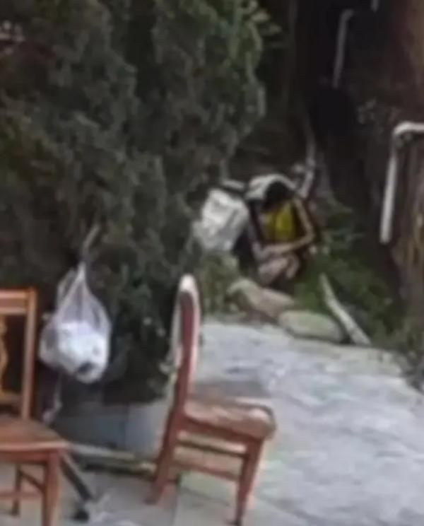 震惊！13岁男生猥亵女生，生儿不教谁之过