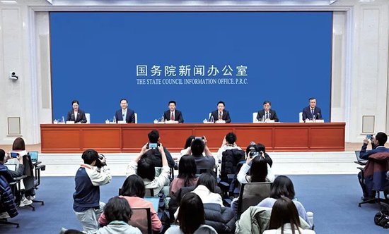 吴清:奋力开创资本市场高质量发展新局面 第2张 吴清:奋力开创资本市场高质量发展新局面 第2张