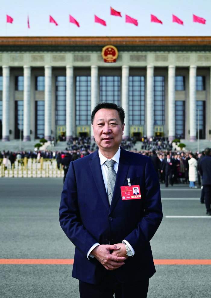 用足AI用好AI 新老产业插上“智慧双翼” 第3张